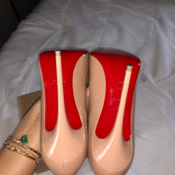 Louboutin So Kate Nude 120 Patent - Picture 5 of 8